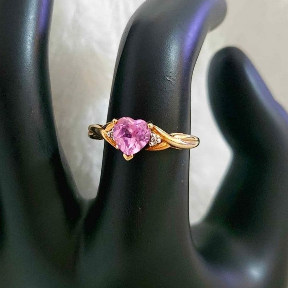 Size 7.25 10K Yellow Gold Heart Sapphire & Diamond Accent Band Ring